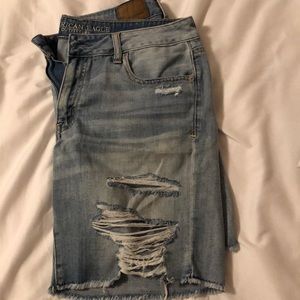 AMerican Eagle Tomgirl Bermuda Shorts
